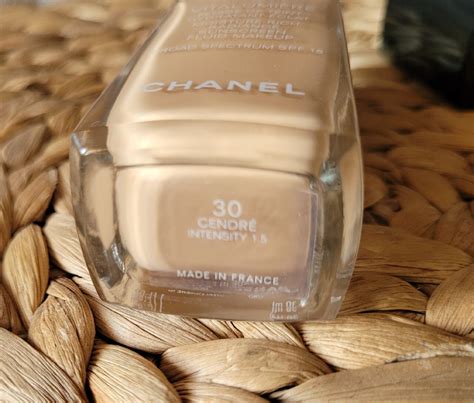 chanel lift lumiere 30 cendre|Chanel vitalumiere shade 30.